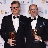 Edward Berger (à droite), a remporté dimanche à Londres le prix du meilleur réalisateur pour "A l'Ouest, rien de nouveau", adaptation Netflix du célèbre roman d'Erich Maria Remarque.